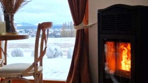 PrzyStań nad Listepką domek nowoczesna stodoła z widokiem na Tatry, Gorce i Pieniny