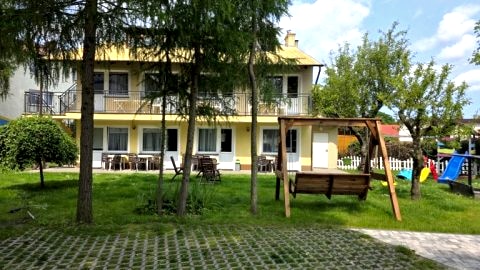 Ostoja – spokojny wypoczynek w zielonej części Jastrzębiej Góry