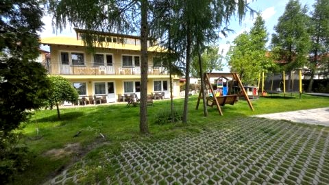 Ostoja – spokojny wypoczynek w zielonej części Jastrzębiej Góry