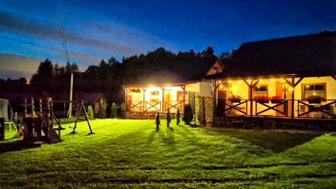 POD STARĄ PODKOWĄ – komfortowy domek z kominkiem