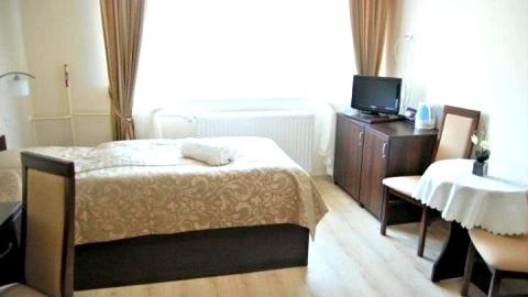 Solanki Medical SPA