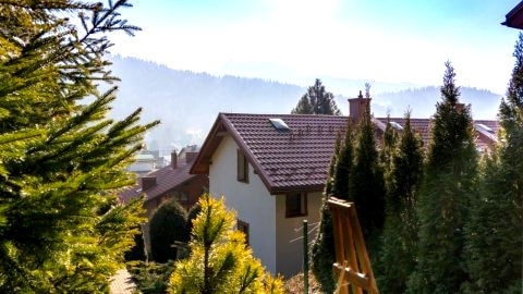 Willa i Wzgórze Jerrego Apartamenty i pokoje z widokiem na góry