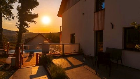 Apartamenty Larice - balia lub sauna sesja gratis ten weekend, morsowanie w basenie