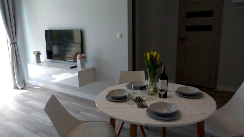 Apartament Cesarski Agnes z oddzielną sypialnią, parking