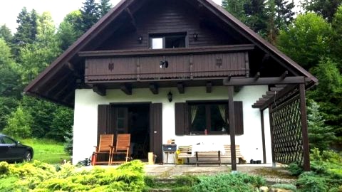 WISŁA-DOM PRZY RZECE
