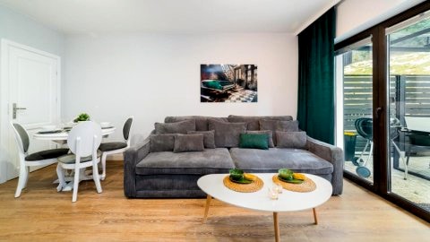 ApartaLala, Apartament z ogrodem