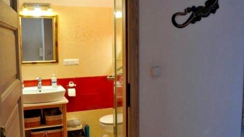 Apartament pod limbą