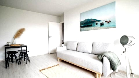 Przestronny apartament 4-pokojowy blisko lotniska