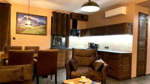 APARTAMENT KAUKAZ