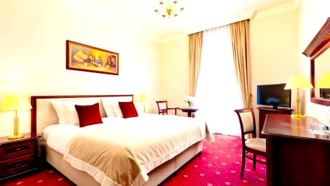 Pałacyk Otrębusy Business & Spa
