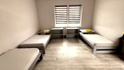 Noclegi pokoje pracownicze kwatery hostel Leszno Bukówiec Górny Nowe Tanie