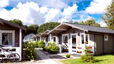 Chłopy Beach Resort - domki letniskowe i apartamenty