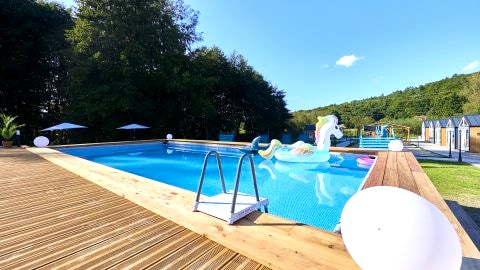Turkusowa Osada - family resort - domki, basen, balia pod Międzyzdrojami