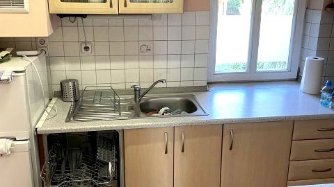Apartament 60 m kw z 3 balkonami, widok na gory. Ogrod do dyspozycji, garaz.