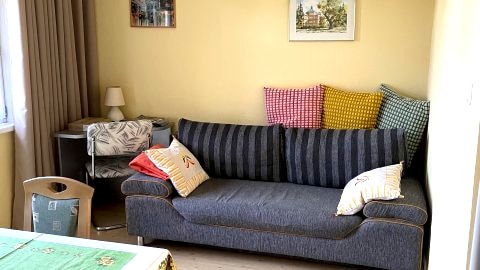Apartament 60 m kw z 3 balkonami, widok na gory. Ogrod do dyspozycji, garaz.