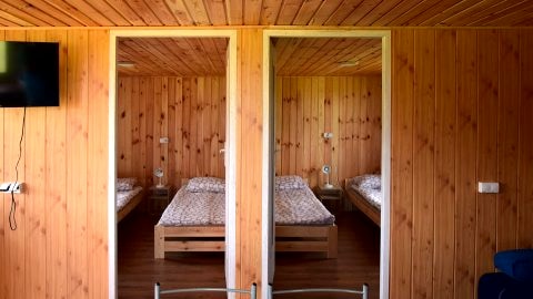 Domki letniskowe nad jeziorem 