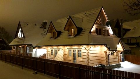 Górska Chata pod wyciągiem Remiaszów nr IX ski bus pod domkami