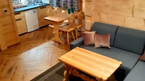Górska Chata pod wyciągiem Remiaszów nr IX ski bus pod domkami
