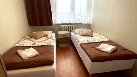 TANIE NOCLEGI STUDENCKI DOM MARYNARZA NR 4