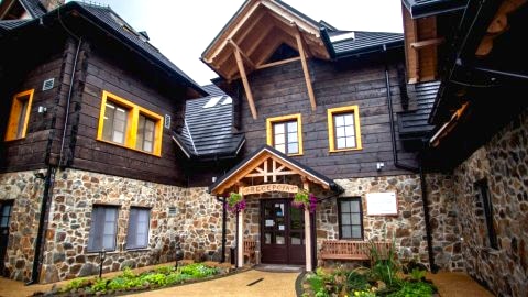 Zajazd Pod Caryńską oraz apartamenty z klimatem