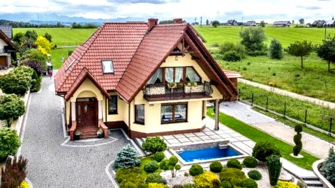 Biały Jeleń z basenem i jacuzzi