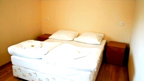 Hotel 7