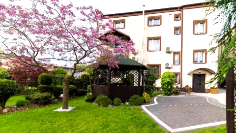 Astra Apartments