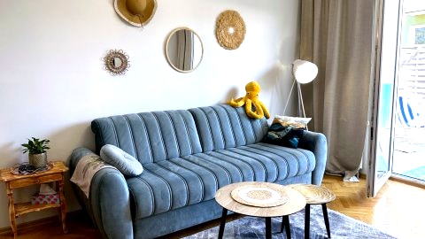Morskie Boho Apartament z dyżym Tarasem Gdynia Najem Wakacje Praca Zdalna Pies