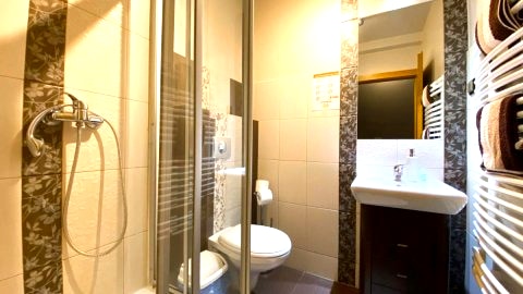 Bar-Kawiarnia BASIA Pokoje Gościnne