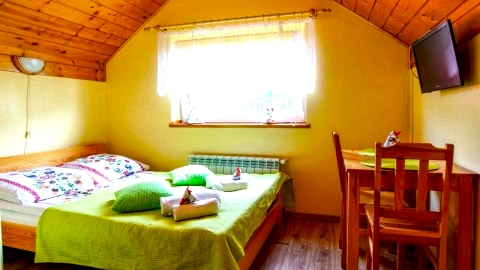 DOMEK NA ZARZECZU