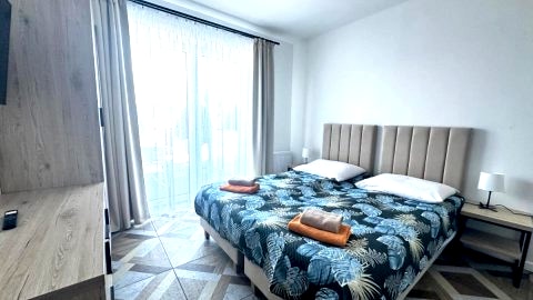 Cztery Pory Roku blisko plaży