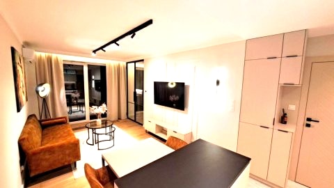 9th Floor Apartament 95 - obok galerii echo