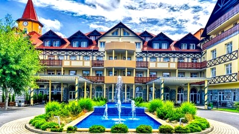 St Lukas Medical & SPA