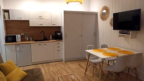 Słoneczny apartament z prywatną sauną w Stroniu Śląskim