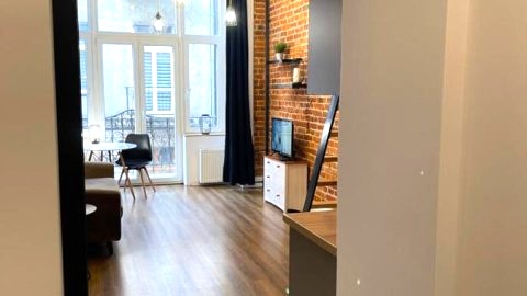 Urokliwy Loft w NCŁ Kamienica Vabank nr 18