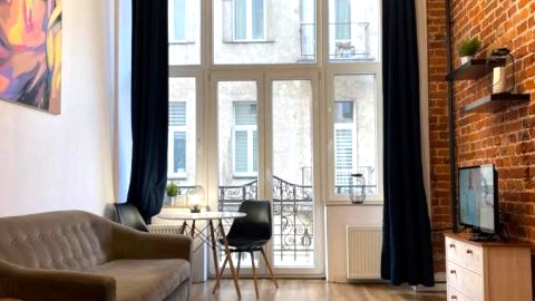 Urokliwy Loft w NCŁ Kamienica Vabank nr 18