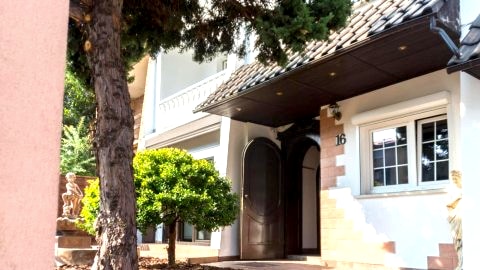 Magic Garden Hostel