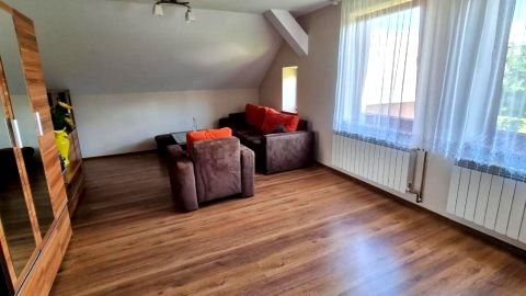 Prywatny pokój z kuchnią i łazienką
