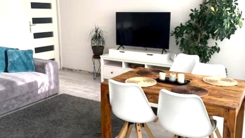 San Riverbank Apartment