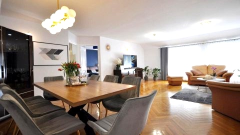 Apartament Family First