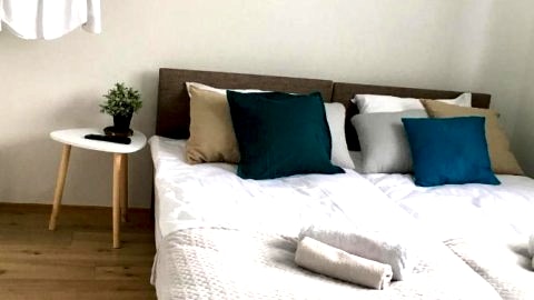 Apartament 212