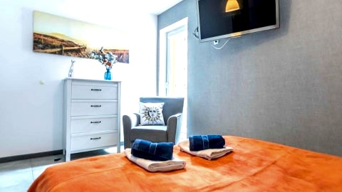 Apartament Riwiera dla 2 par i 2 dzieci, 300 m od plaży