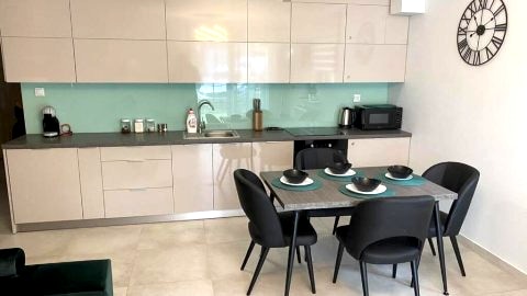 Apartament w Międzywodziu z parkingiem