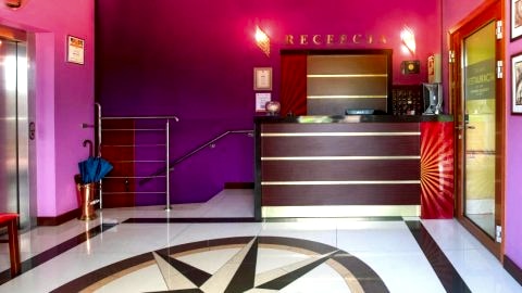 Vinci Hotel Airport