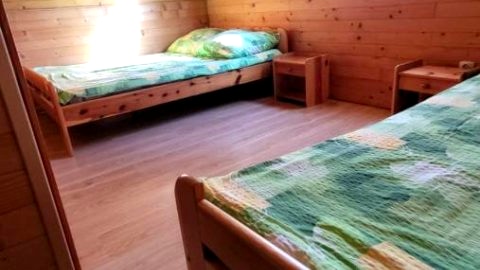 DOMKI POD CHMURKĄ