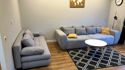 Green Yew Apartment