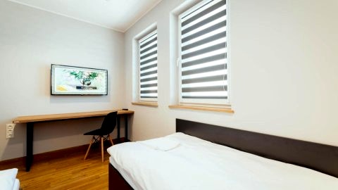 blue hotel