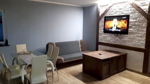 DOMEK U FLORIANA I KONRADA
