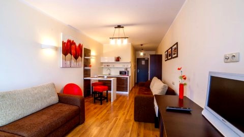 150 m od plaży, basen ,sauna , jacuzzi , grota solna