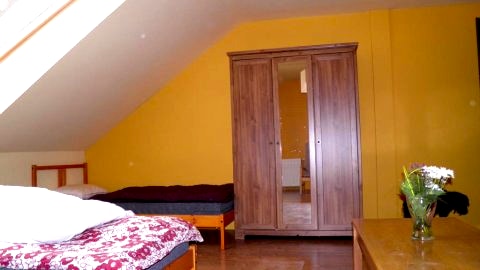 Noclegi - pokoje i mieszkania